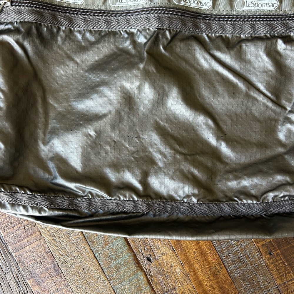 LeSportsac Vintage Duffle Nylon Lightweight Weekender Overnight Travel Bag - Picture 6 of 12